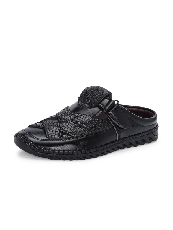 Men_Shoe-Style_Sandals