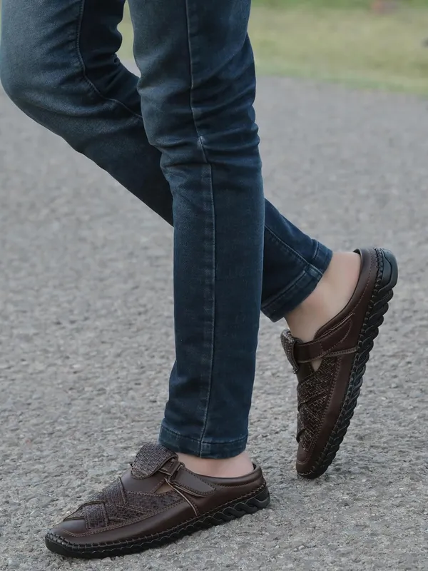 Knoos Sandals Buy Sandals from knoos.in online at best prices