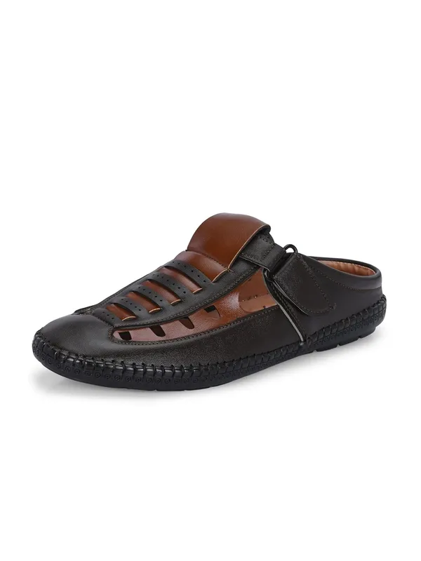 Men_Shoe-Style_Sandals