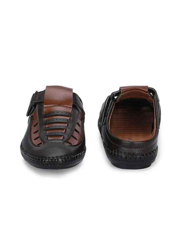 Men_Shoe-Style_Sandals