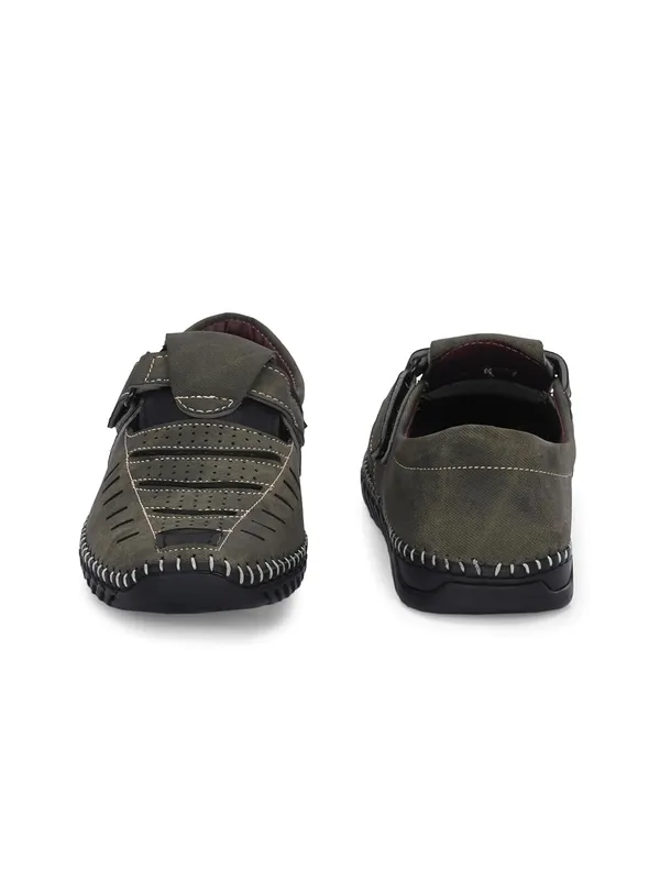 Men_Shoe-Style_Sandals