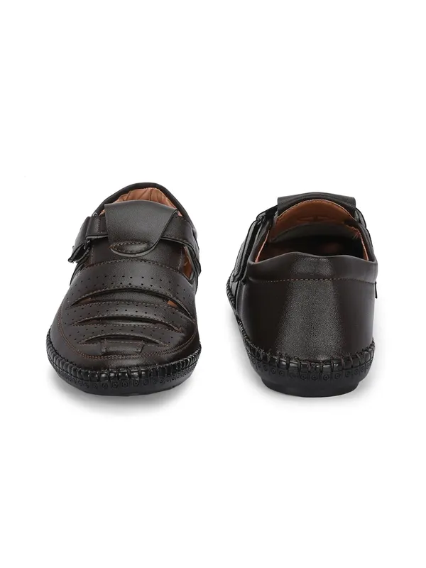 Men_Shoe-Style_Sandals
