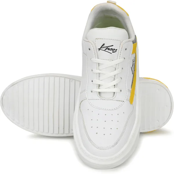 Men_Perforations_Lightweight_Comfort_Insole_Basics_Sneakers