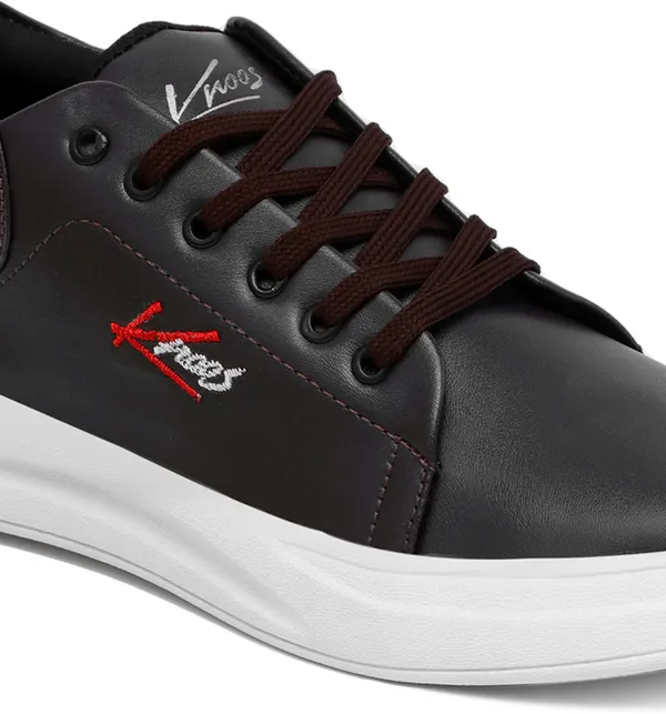 Men_Padded_Insole_Basics_Sneakers