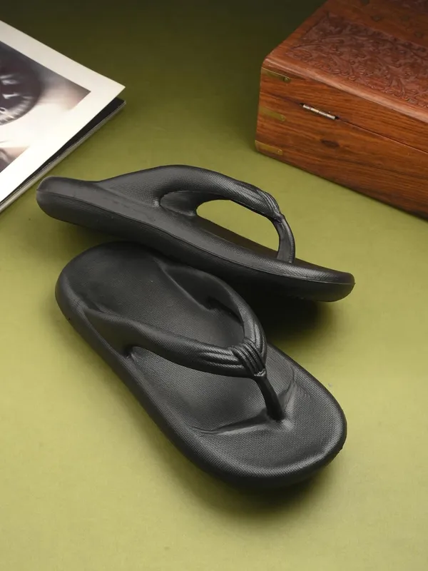 Women_Flip_Flops_(Black_8)