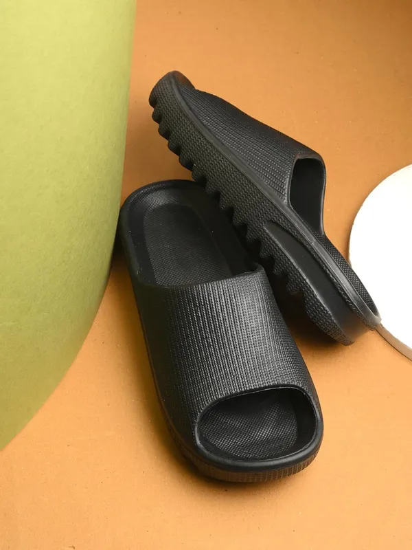 Women_Slides_(Black_8)