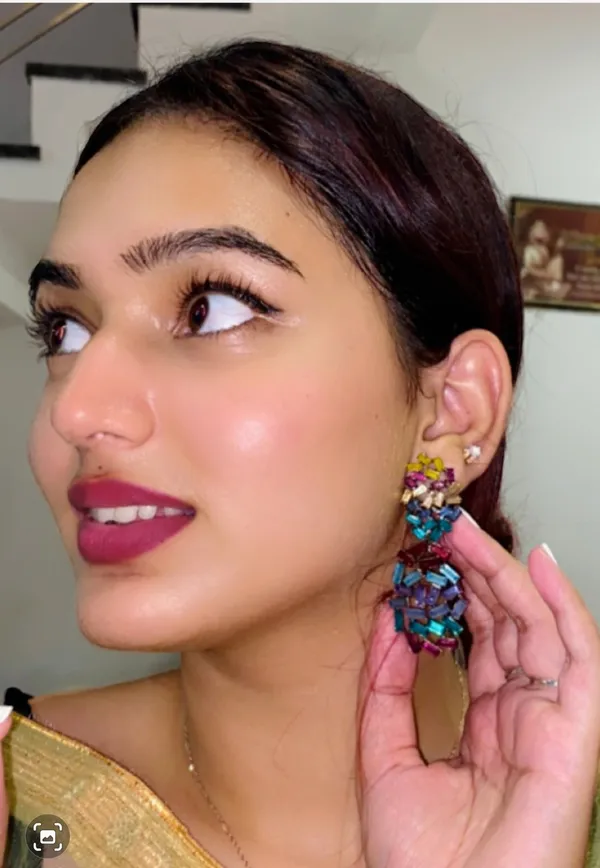 Multicolor_Irregular_glass_drill_earrings_for_party_wear