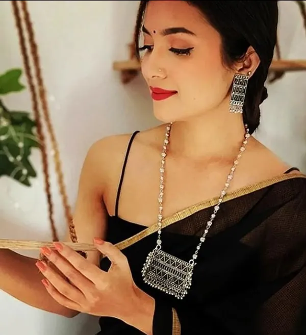 Silver_Tone_Oxidised_Long_Necklace_with_Earrings_for_Women's
