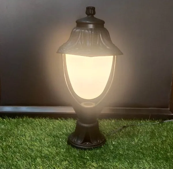 Antique_Outdoor_Lighting_Gate_Pillar_Post_Light_White_Clear__Size_8.75_inch_*17.6_inch