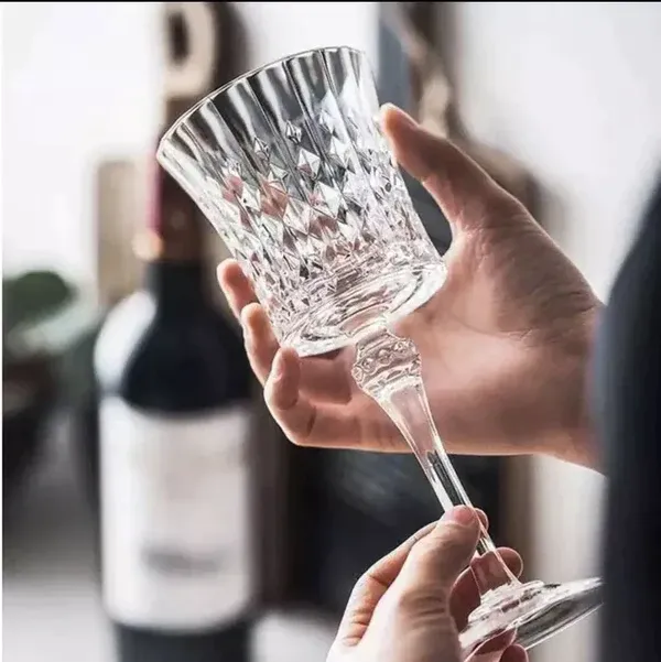Crystal_Carving_Wine_Glasset_-_200_ml