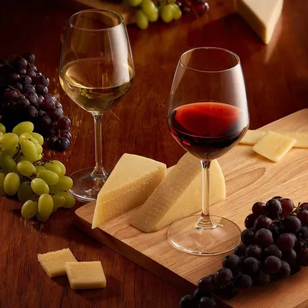 Wide_Wine_Glass,_Crystal_Clear_Wine_Glass_-_540_ml