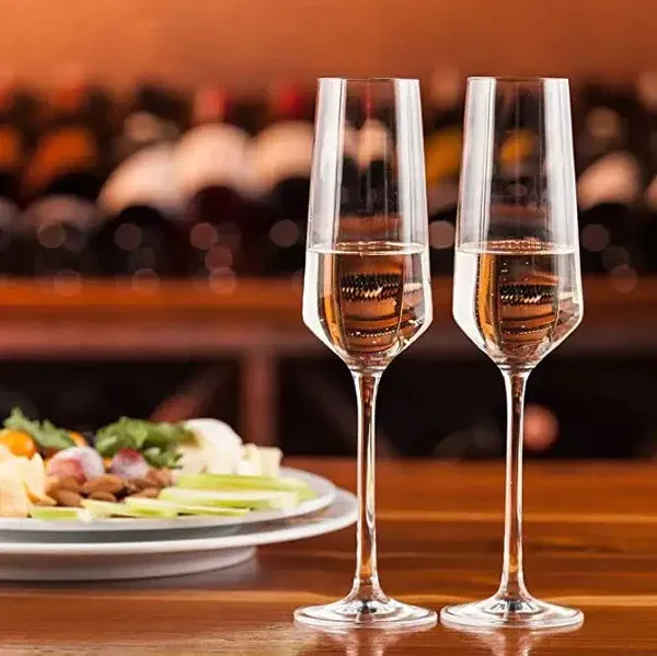 CHAMPAGNE_WINE_GLASS_-_CLEAR,_250_ML