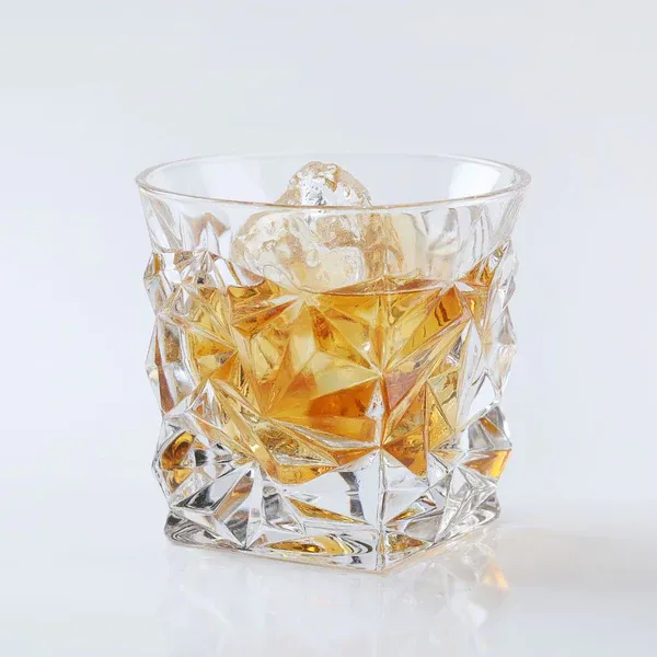 Crystal_Diamond_Whiskey_Glass_-_300ml