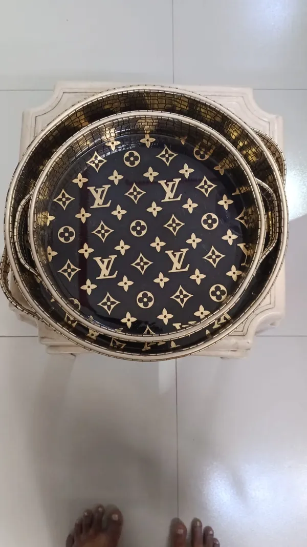 LEATHER_TRAY_SET_OF_2_ROUND