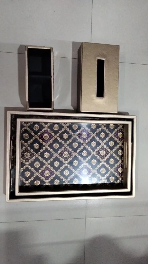 LEATHER_TRAY_SET_OF_4