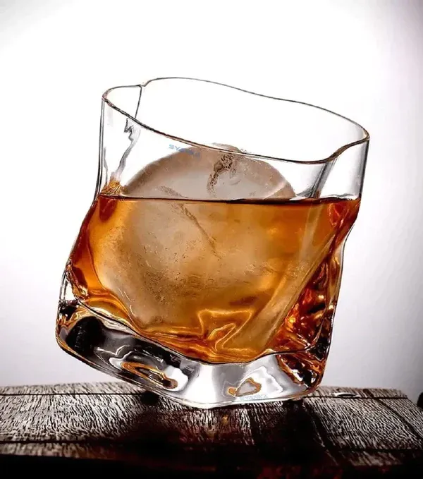 Uneven_Whiskey_Glasses_-_300_ml