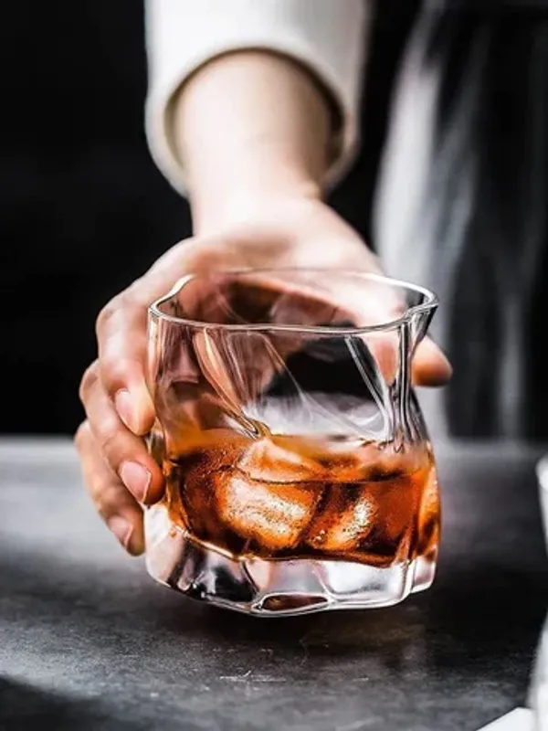 Uneven_Whiskey_Glasses_-_300_ml