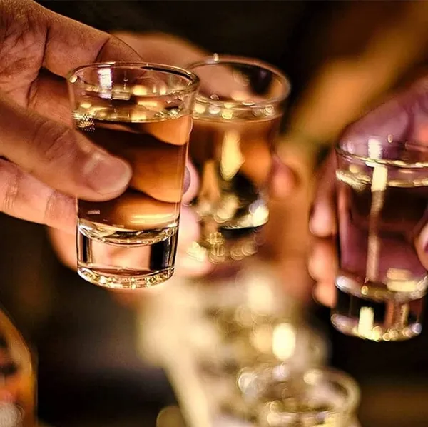 SHOT_GLASS_OF_6