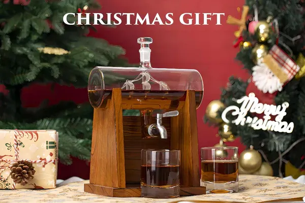 Carafe_Ship_Suite_With_2_Whiskey_Glasses_And_Wooden_Stand_-_1200ml