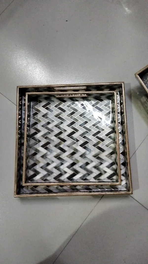 WOODEN_TRAY_SET_OF_2_SQUARE