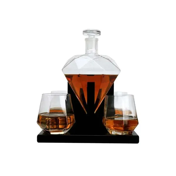 Diamond_Decanter_Set_With_Oak_Stand_-_Perfect_Whiskey_Lover_Gift_For_Home_Bar_-_850ml