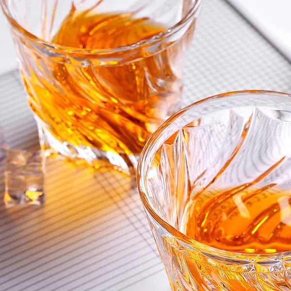 Twist_Crystal_Whiskey_Glass-_Clear_300_ml