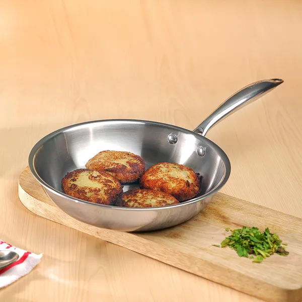 viva_smart_Triply_Stainless_Steel_Fry_Pan_with_Long_Handle,_9.2_Inch,_1.5Ltr,_0.85kg,_Gas_&_Induction-Friendly,_3-Layer_Body,_100%_Toxin-Free,_Naturally_Non-Stick,_Long_Lasting