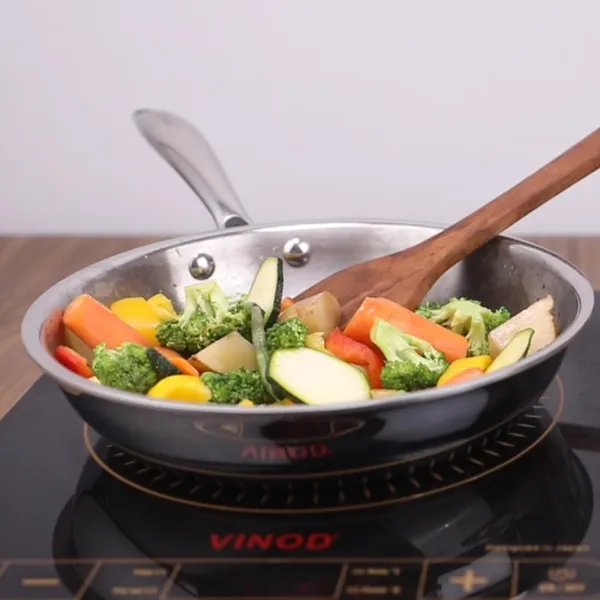 viva_smart_Triply_Stainless_Steel_Fry_Pan_with_Long_Handle,_9.2_Inch,_1.5Ltr,_0.85kg,_Gas_&_Induction-Friendly,_3-Layer_Body,_100%_Toxin-Free,_Naturally_Non-Stick,_Long_Lasting