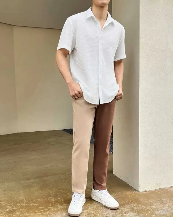 White_Cotton_Blend_Self_Design_Half_Sleeve_Casual_Wear_Shirt