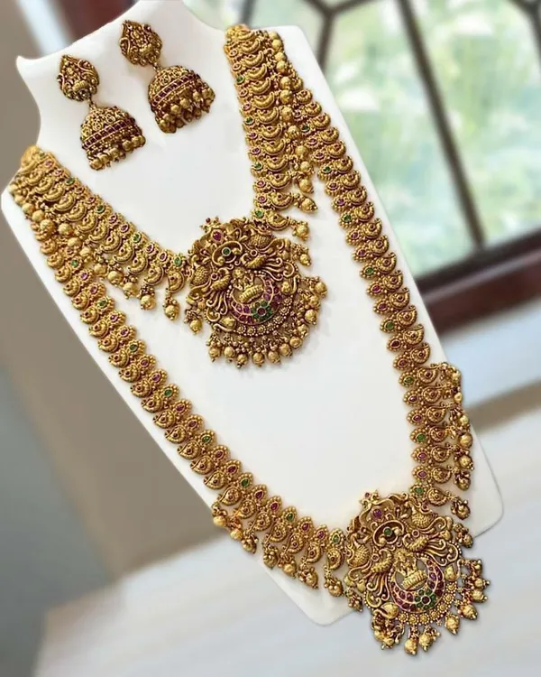Beautiful 2 Bridal Necklace,1 Big Gold plated Haar and 2 small choker  necklace with Earrings,Create your Ethnic look in party and functions.
