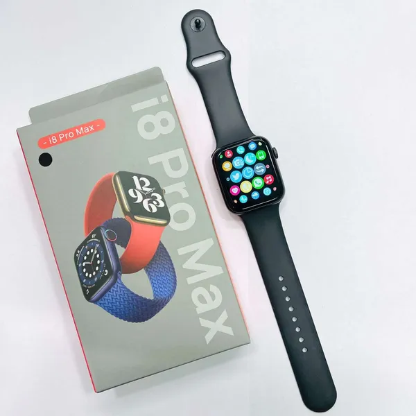 I8_Pro_Max_Smart_Watch_Full_Screen_Display_Bluetooth_Calling_Heart_Rate_Monitor_Fitness_Tracker