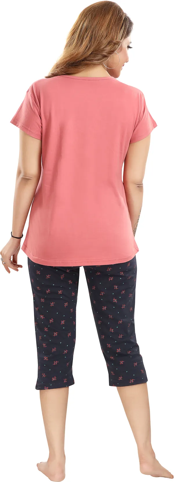 Pink_Cotton_Blend_Printed_Top_&_Pyjama_Set_For_Women