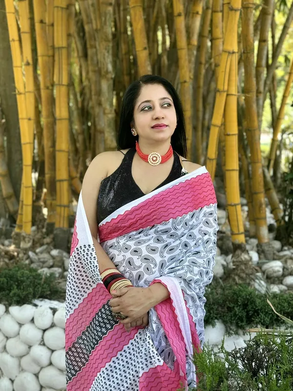 PURE_COTTON_HAND_PRINT_SAREE_with_Unstiched_Blouse_Fabric