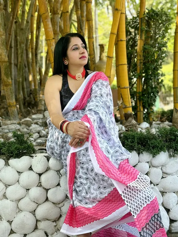 PURE_COTTON_HAND_PRINT_SAREE_with_Unstiched_Blouse_Fabric