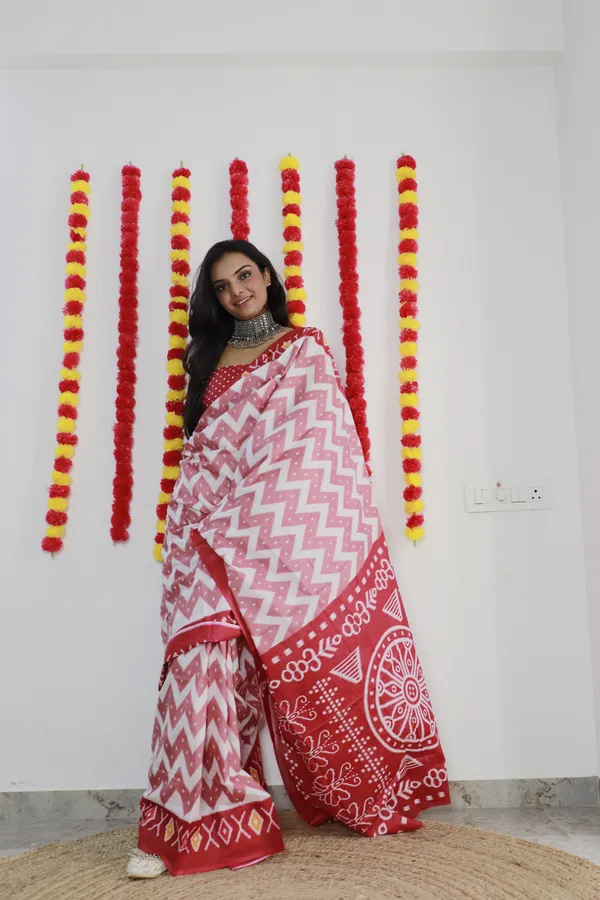 Ikkat_Print_Pure_mul_Cotton_Saree_With_Blouse_Piece_with_Unstiched_Blouse_Fabric