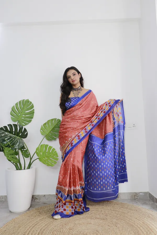Blue_Ikkat_Print_Pure_mul_Cotton_Saree_With_Blouse_Piece_with_Unstiched_Blouse_Fabric