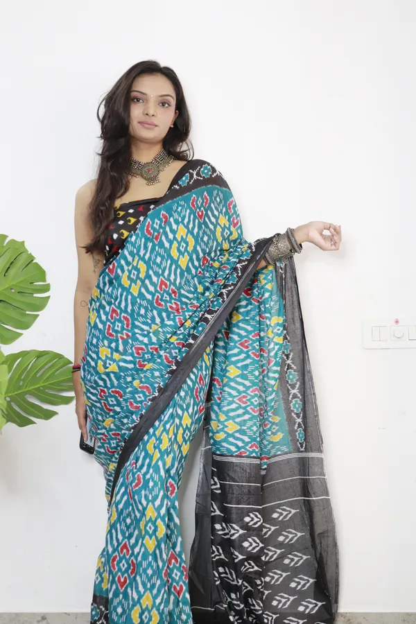 Ikkat_Print_Pure_mul_Cotton_Saree_With_Blouse_Piece_with_Unstiched_Blouse_Fabric