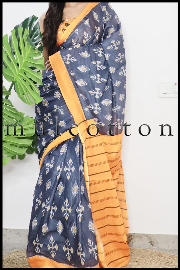 Grey_Ikkat_Print_Pure_mul_Cotton_Saree_With_Blouse_Piece_with_Unstiched_Blouse_Fabric