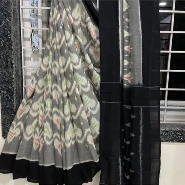 Grey_Hand_Block_Pure_mul_Cotton_Saree_With_Blouse_Piece_with_Unstiched_Blouse_Fabric