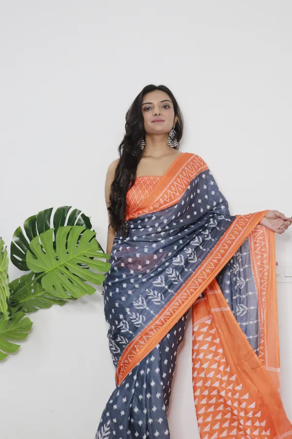 Maroon_Ikkat_Print_Pure_mul_Cotton_Saree_With_Blouse_Piece_with_Unstiched_Blouse_Fabric