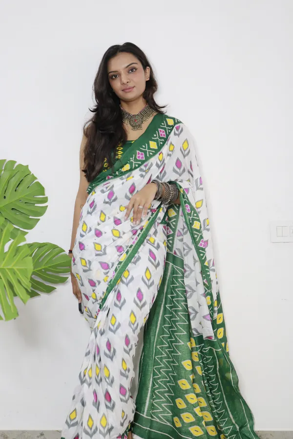 Ikkat_Print_Pure_mul_Cotton_Saree_With_Blouse_Piece_with_Unstiched_Blouse_Fabric
