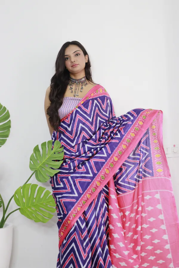 Multi_Colour_Ikkat_Print_Pure_mul_Cotton_Saree_With_Blouse_Piece_with_Unstiched_Blouse_Fabric