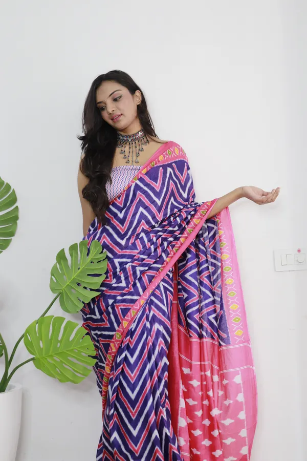 Multi_Colour_Ikkat_Print_Pure_mul_Cotton_Saree_With_Blouse_Piece_with_Unstiched_Blouse_Fabric