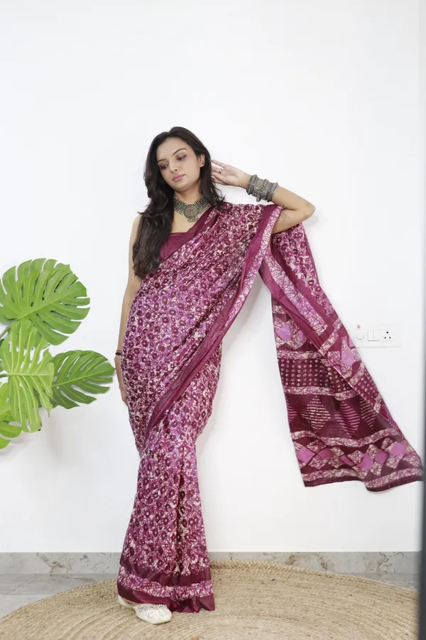 Purple_hand_block_Print_Pure_mul_Cotton_Saree_With_Blouse_Piece_with_Unstiched_Blouse_Fabric