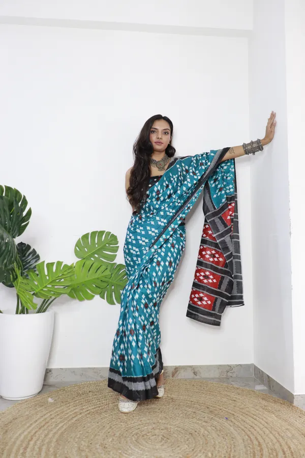 Blue_Ikkat_Print_Pure_mul_Cotton_Saree_With_Blouse_Piece_with_Unstiched_Blouse_Fabric