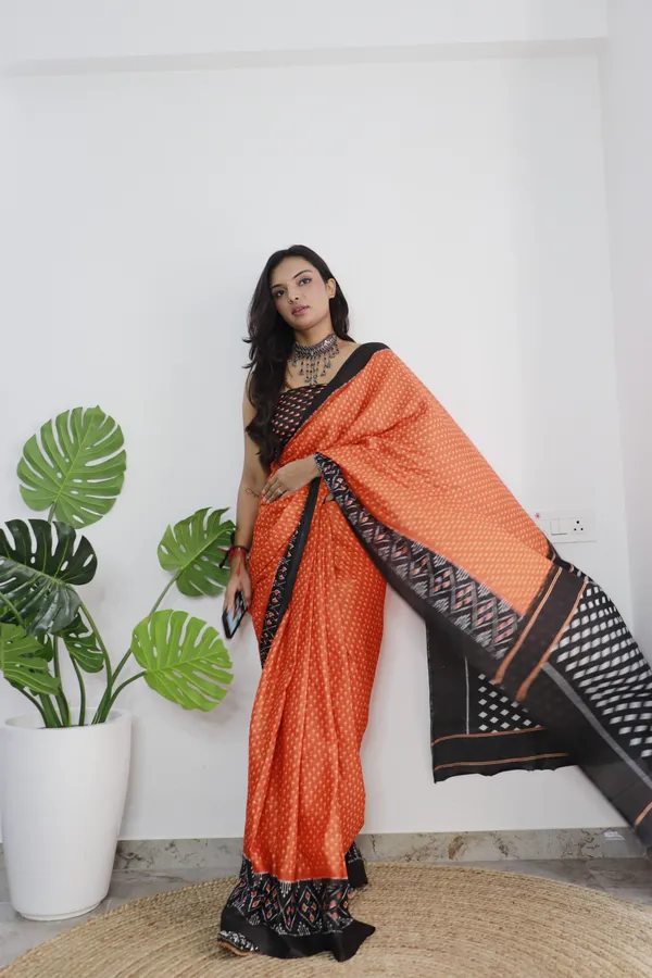 Ikkat_Print_Pure_mul_Cotton_Saree_With_Blouse_Piece_with_Unstiched_Blouse_Fabric