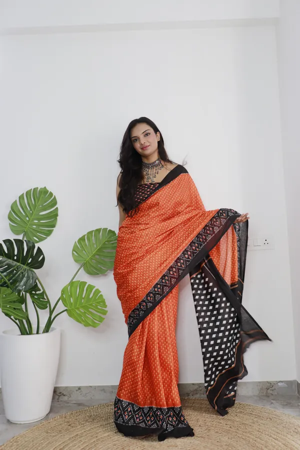 Ikkat_Print_Pure_mul_Cotton_Saree_With_Blouse_Piece_with_Unstiched_Blouse_Fabric