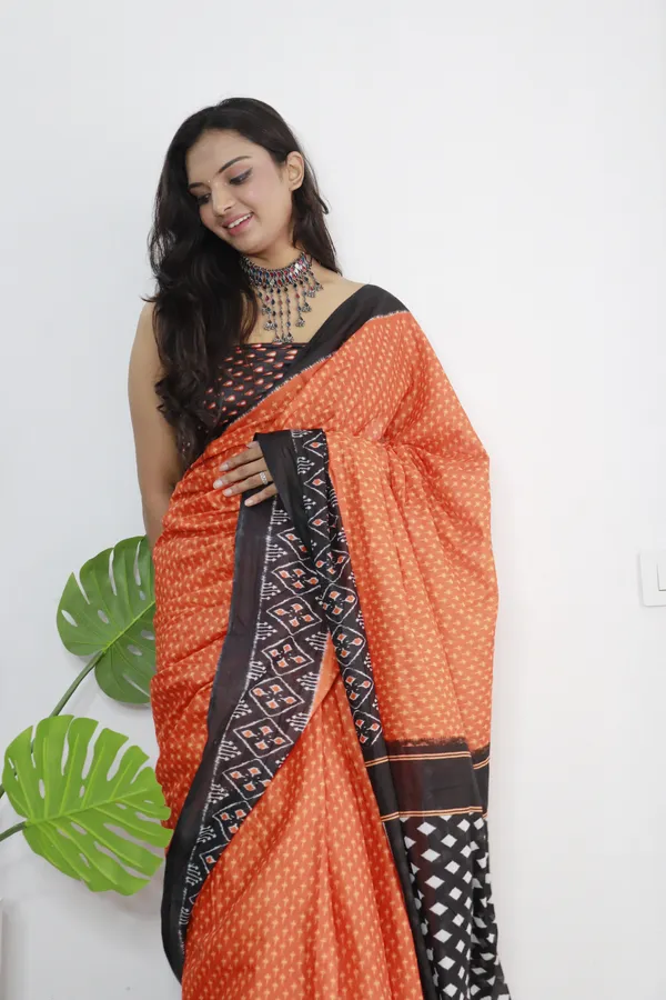 Ikkat_Print_Pure_mul_Cotton_Saree_With_Blouse_Piece_with_Unstiched_Blouse_Fabric