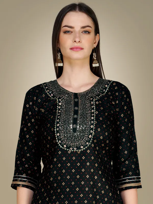 Black_Cotton_Magic_Slub_Kurti_Pant_Dupatta_Set_With_Embroidery_&_Sequence_Work