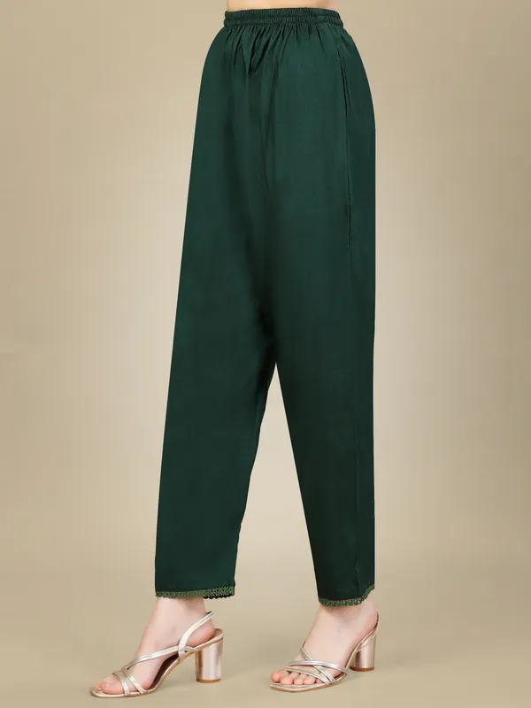 Dark_Green_Silk_Blend_Kurta_Pant_Dupatta_Set_With_Embroidery_&_Sequence_Work